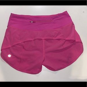Lululemon Pink (not sonic pink) speedup 4” size 4